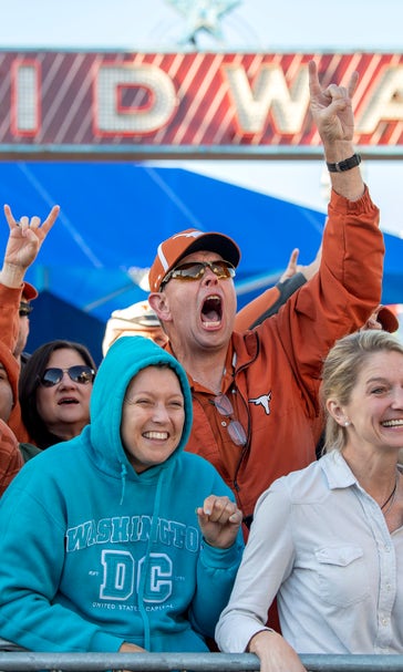 Texas, OU called for unsportsmanlike 30 minutes before kick